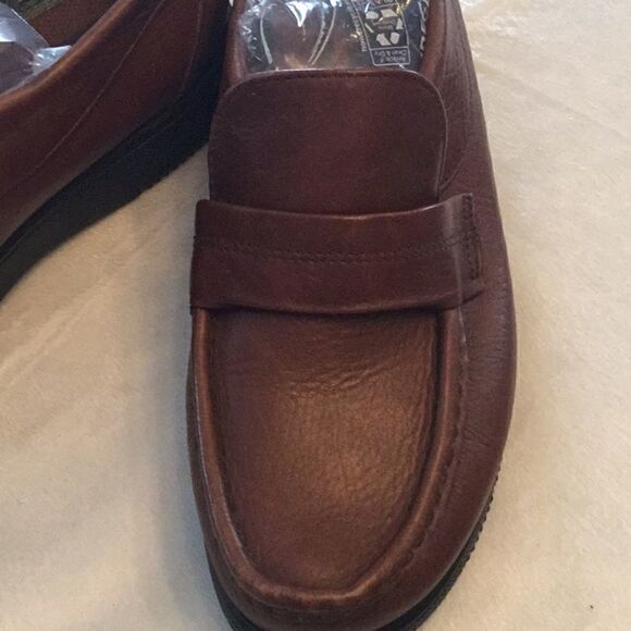 Men’s brown leather loafers in 10M by DEXTER